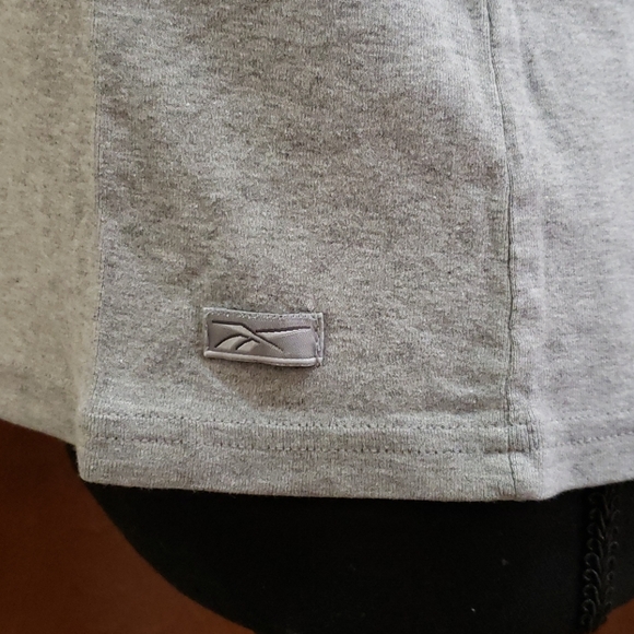 Gray Reebok tank XL - Picture 6 of 8